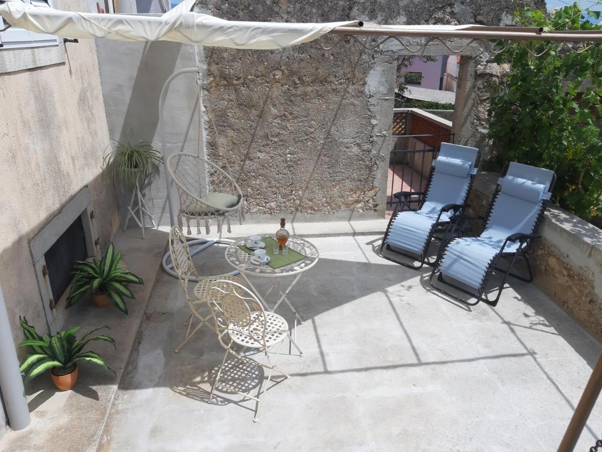 Apartment Palazzo Sare Vrbnik Kültér fotó